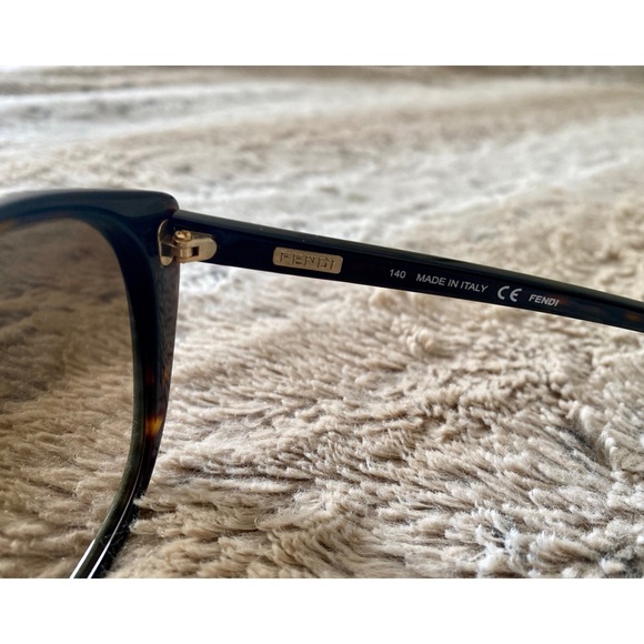 FENDI Sunglasses - Picture 3 of 3